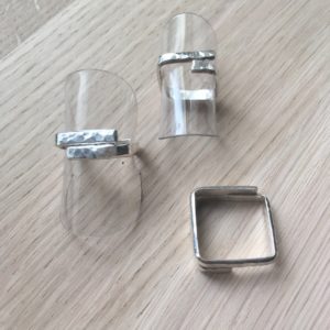 hony bague carrée